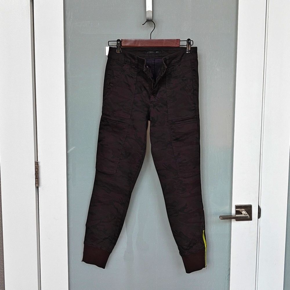 Level 99 Camo Pants/Joggers with ankle Zipper size 26